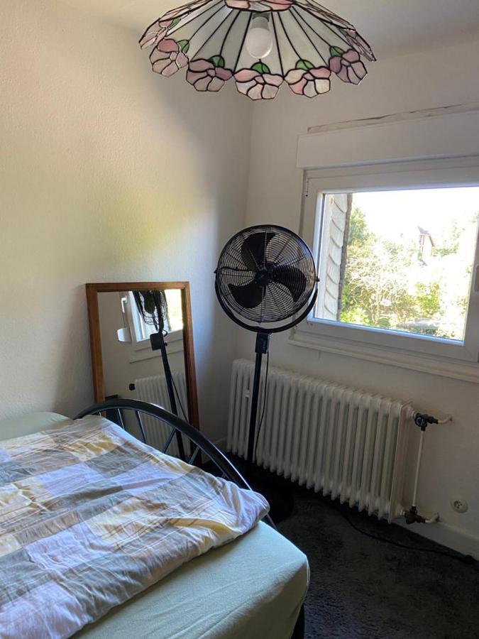 Privates Appartment Ferienwohnung Im Einfamilienhaus Dusseldorf Ngoại thất bức ảnh